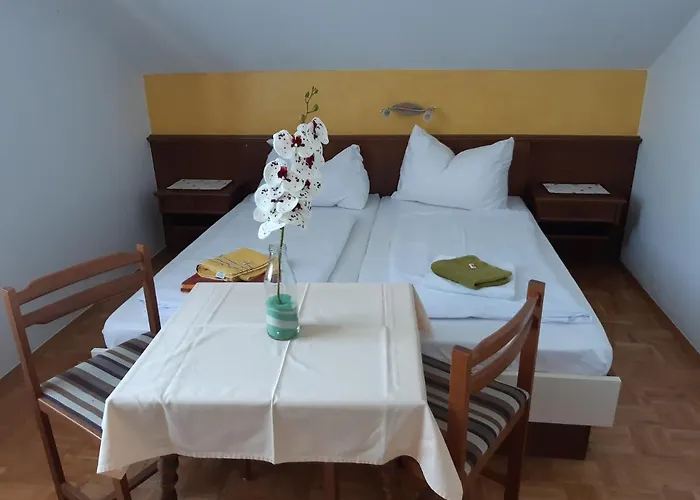 Gasthof Und Kulmberghof * Gossendorf (Sudoststeiermark)